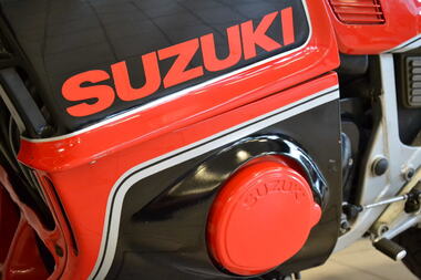 SUZUKI GSX1100EF (1).JPG