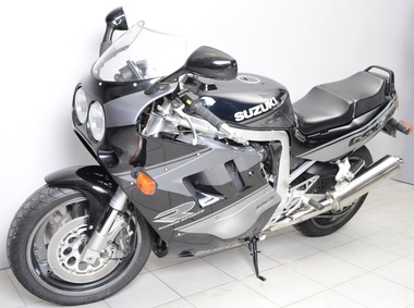 Suzuki 1100 GSXR (4)