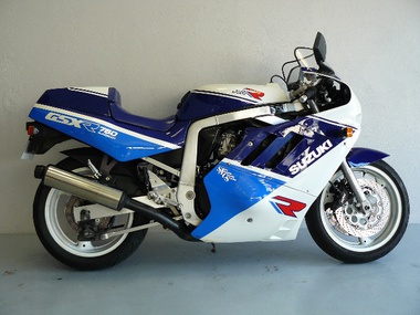 Suzuki 750 GSXR 88 (10)