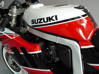 Suzuki 750 GSXR 90 - 7