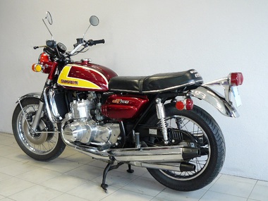 Suzuki 750 GT 73 (2)