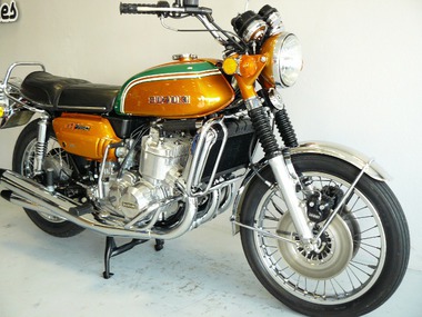 Suzuki 750 GT Le Mans (13)