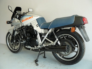 Suzuki 750 Katana (6)