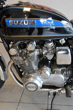 Suzuki GS1000G (5)