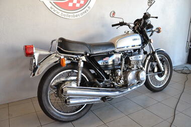 Suzuki GT550 (10)