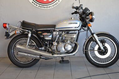 Suzuki GT550 (1)