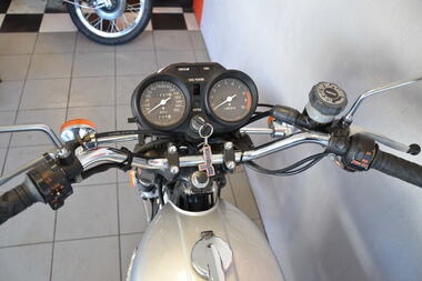 Suzuki GT550 (6)