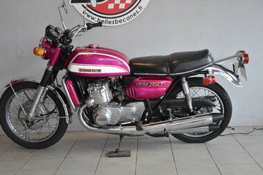 Suzuki GT750 J (2)