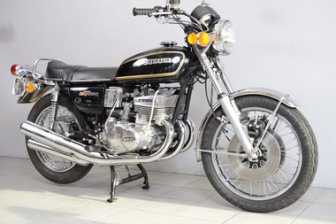 Suzuki GT 550 (3)