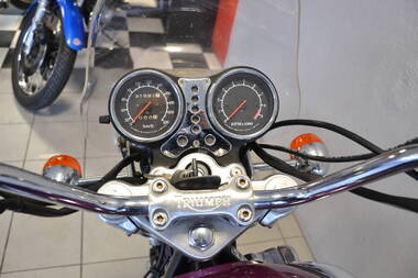 Triumph 900 Adventurer (5)