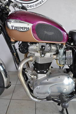 Triumph T120R (19)