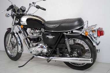 Triumph T140 E (3)