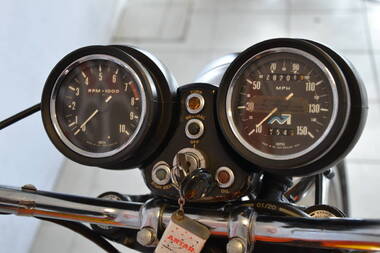 Triumph T140 Hurricane evocation (15)