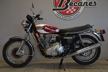 TRIUMPH TRIDENT T160 (14)