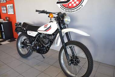 YAMAHA 250XT (2).JPG