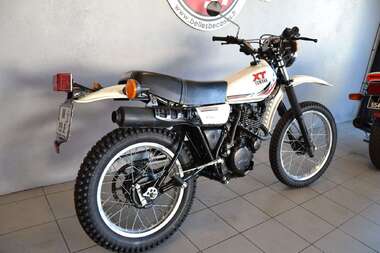 YAMAHA 250XT (4).JPG