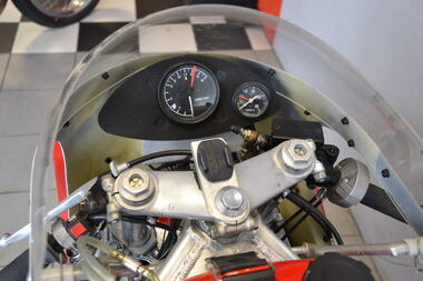 YAMAHA TZ250 (5).JPG