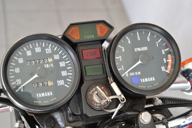 Yamaha RD400 (8)