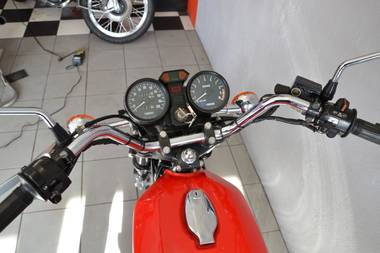Yamaha RD400 (9)