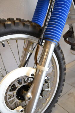 Yamaha TT350 bleue (3)