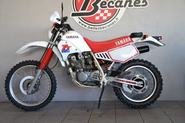 YAMAHA TT350 rouge (1)