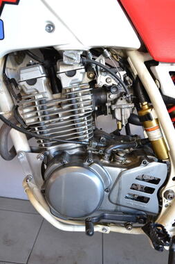 YAMAHA TT350 rouge (3)