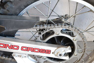 YAMAHA TT350 rouge (5)