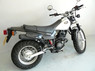 Yamaha TW 125 (1)