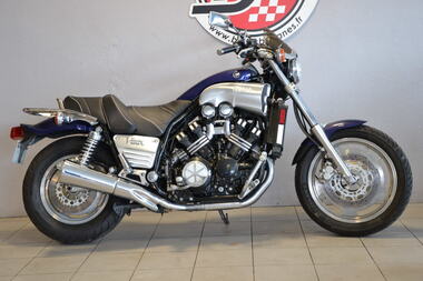 Yamaha Vmax 1200 (9)